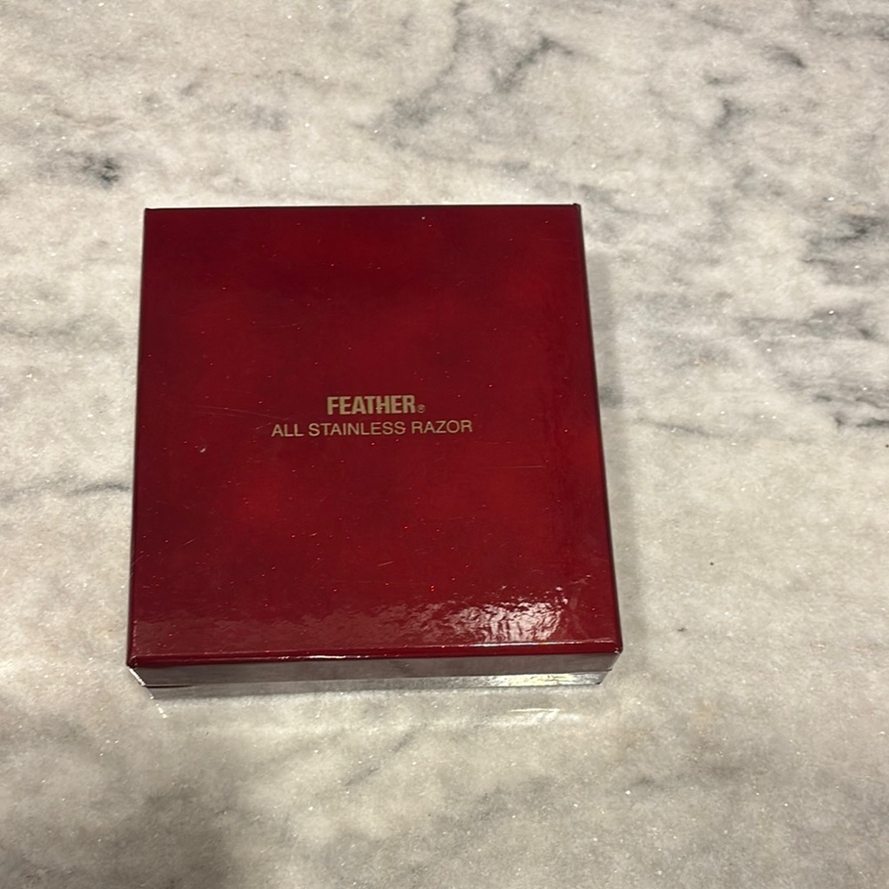 feathers Red All Stainless Razor